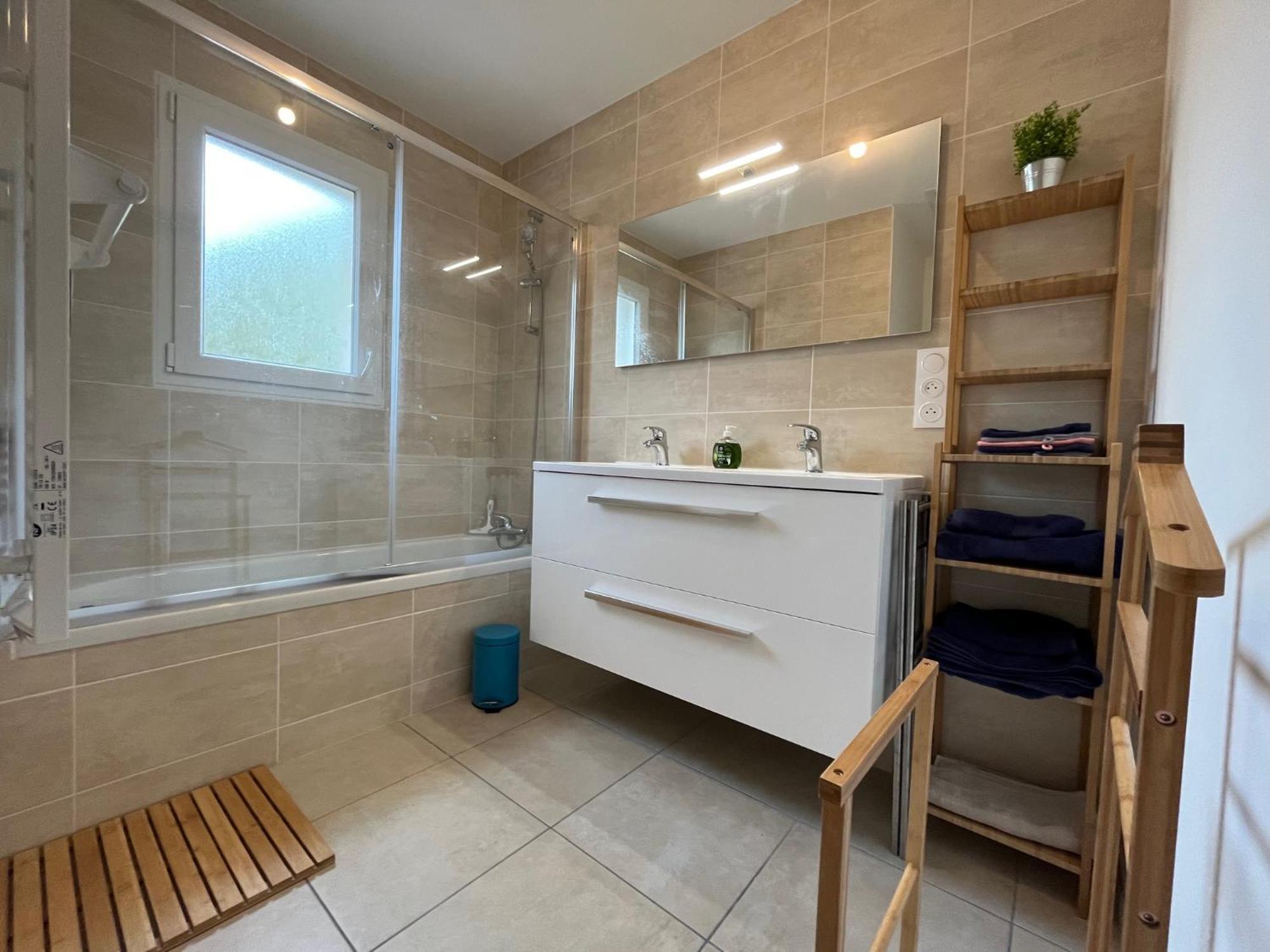 Maison T4 Cosy + Jardin Leyment Экстерьер фото